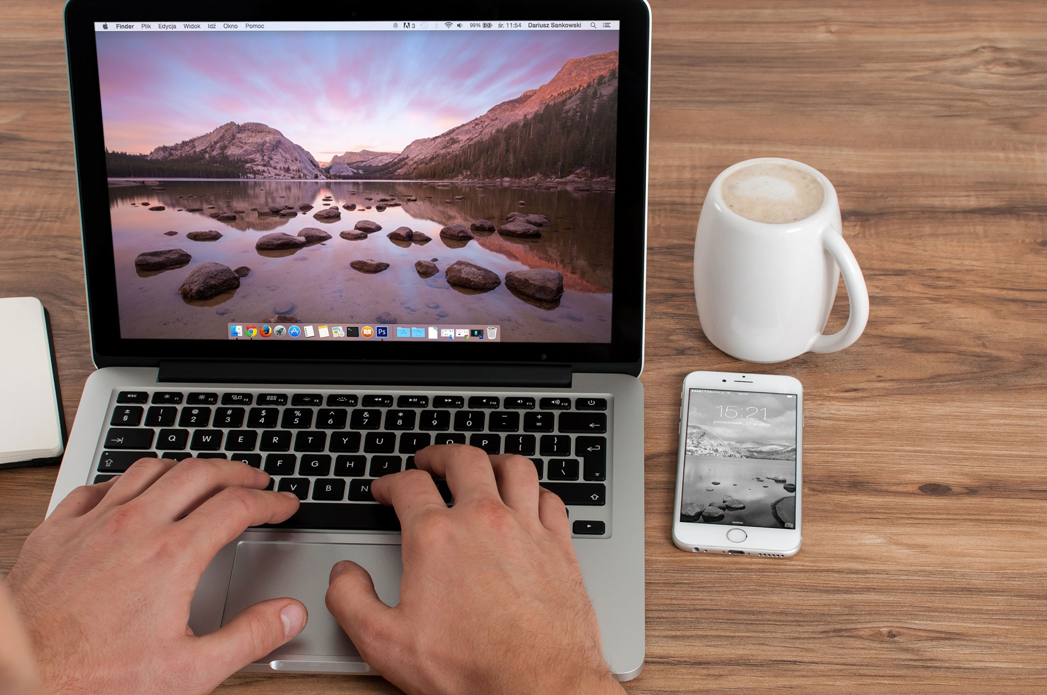 coffee-cup-mug-apple-1
